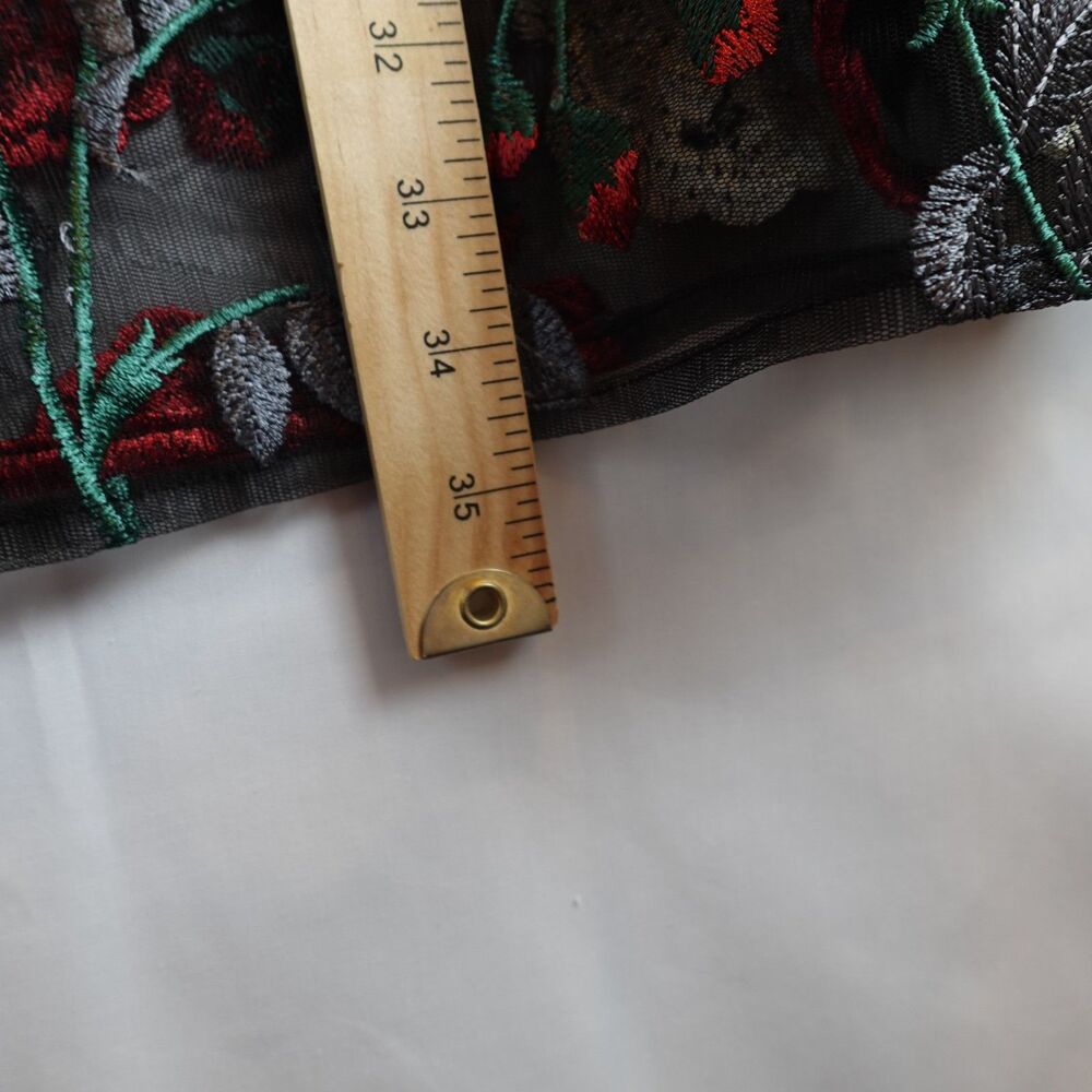 Umgee Sleeveless Dress Large Floral Embroidered Sheer Overlay Black Red White - Picture 6 of 16
